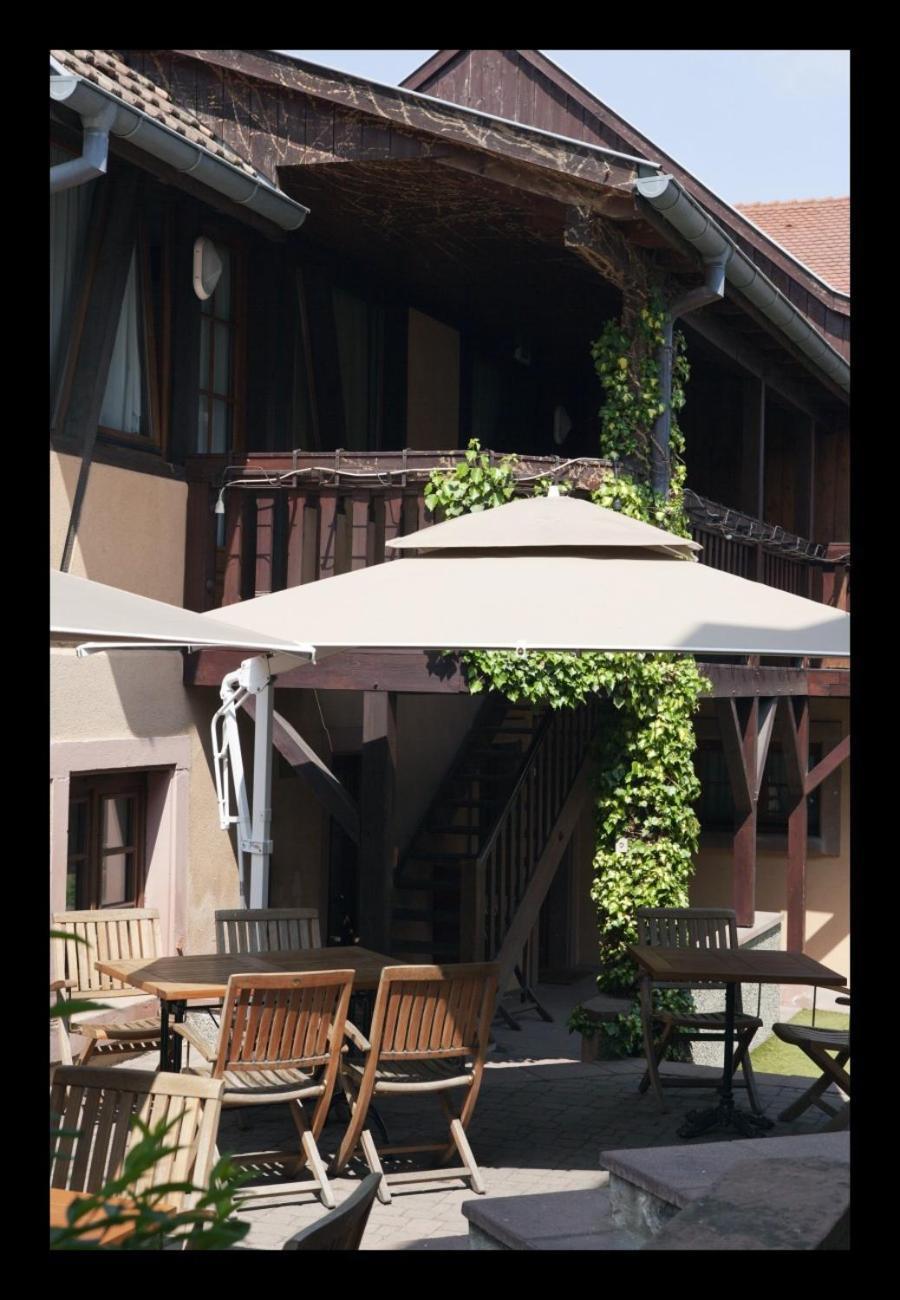 The Originals Boutique, Hotel La Ferme Du Pape, Eguisheim Bagian luar foto